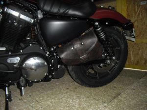 Sacoches Myleatherbikes Iron Roadster (8)